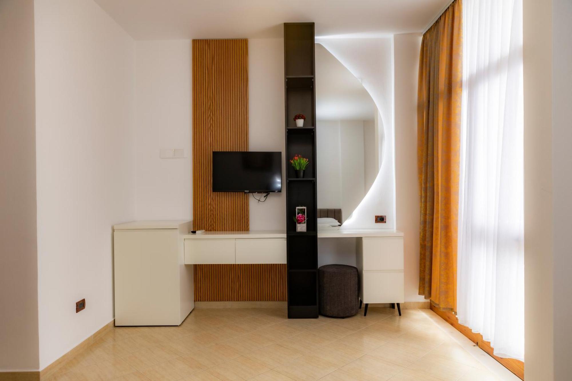 Eden Hotel Шенгін Екстер'єр фото